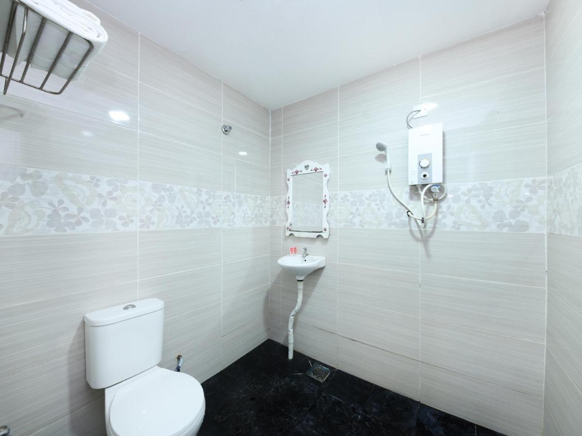 Oyo 1136 Pd Star Hotel Port Dickson Zewnętrze zdjęcie